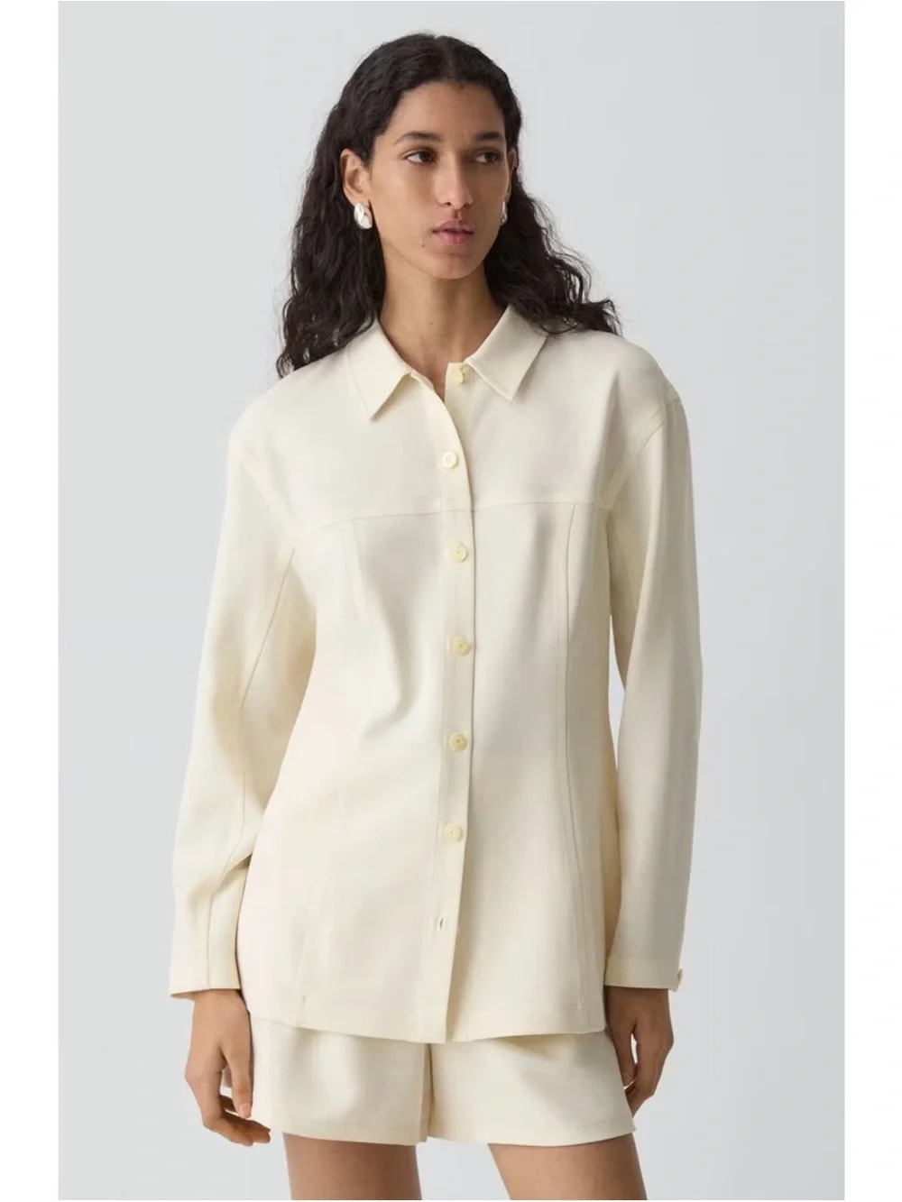 NWT Theory Sculpted Seam Shirt in Admiral Crepe - Picture 1 of 3